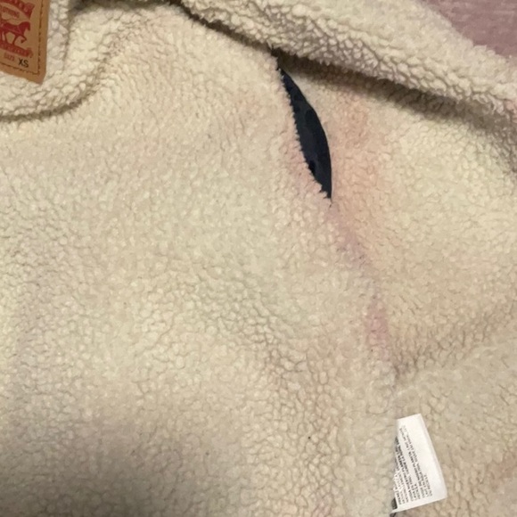 Levi’s Sherpa lined denim trucker jacket - Picture 3 of 7